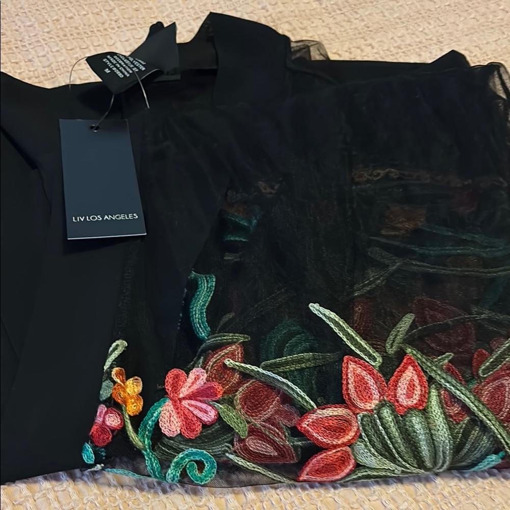 Embroidered Sheer Kimono with Floral Design - Picture 4 of 4